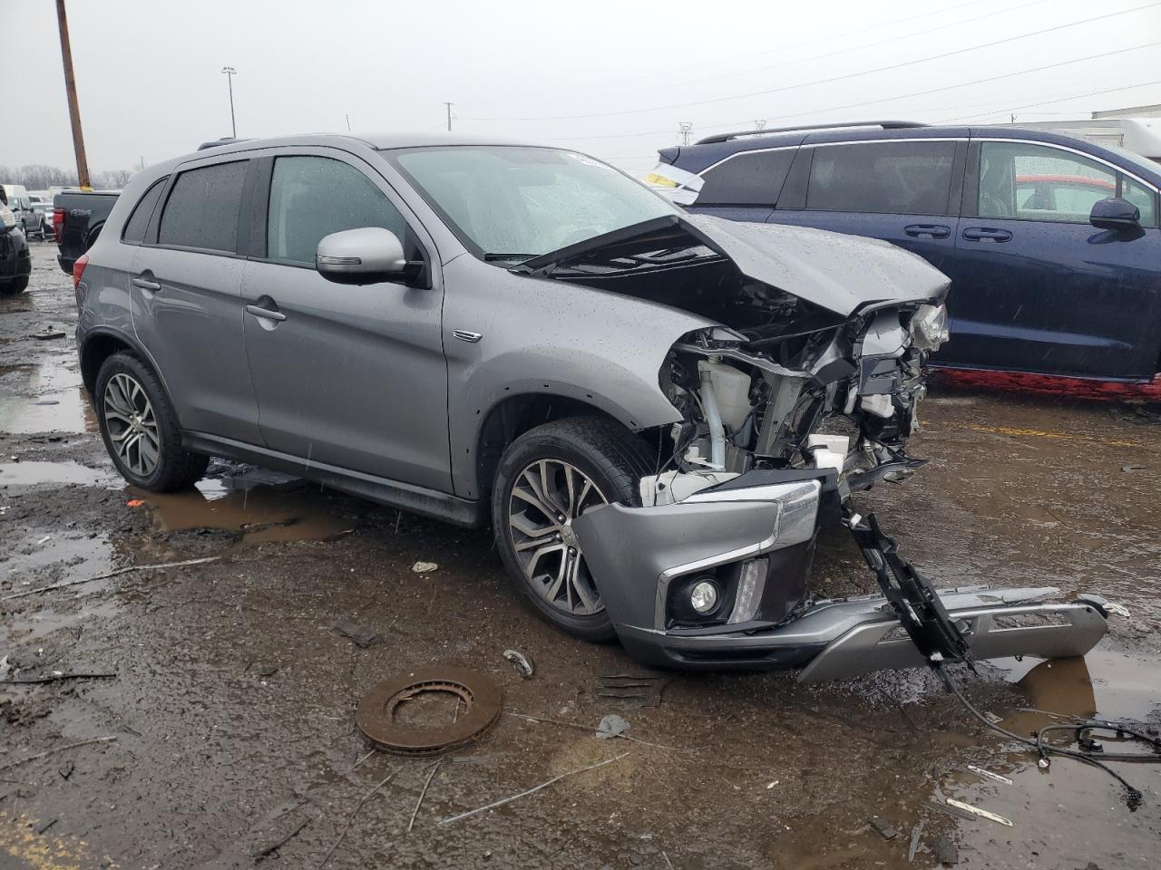 2019 Mitsubishi Outlander - Image 4