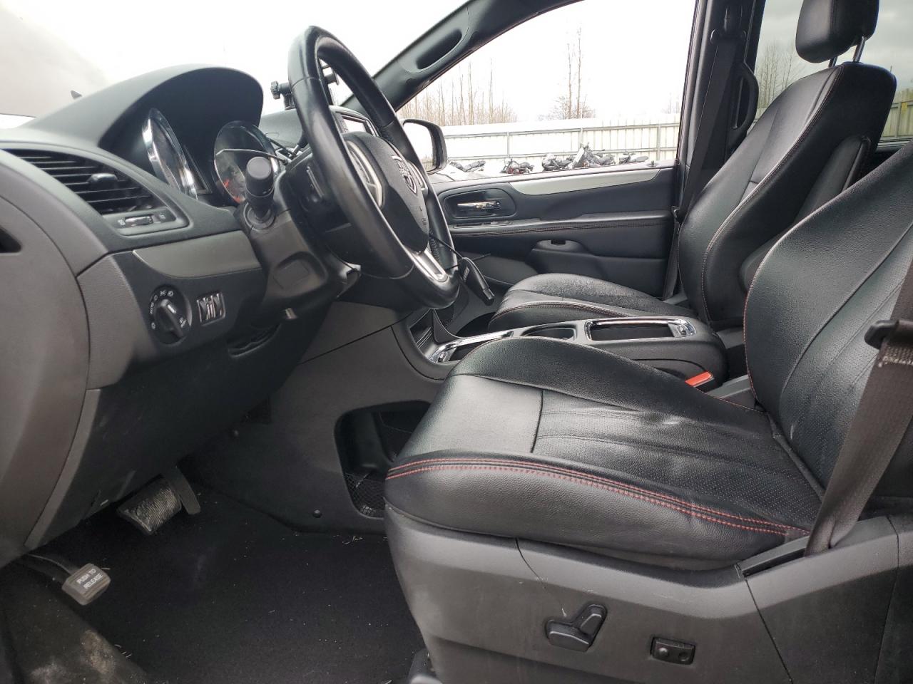 2019 Dodge Caravan - Image 7