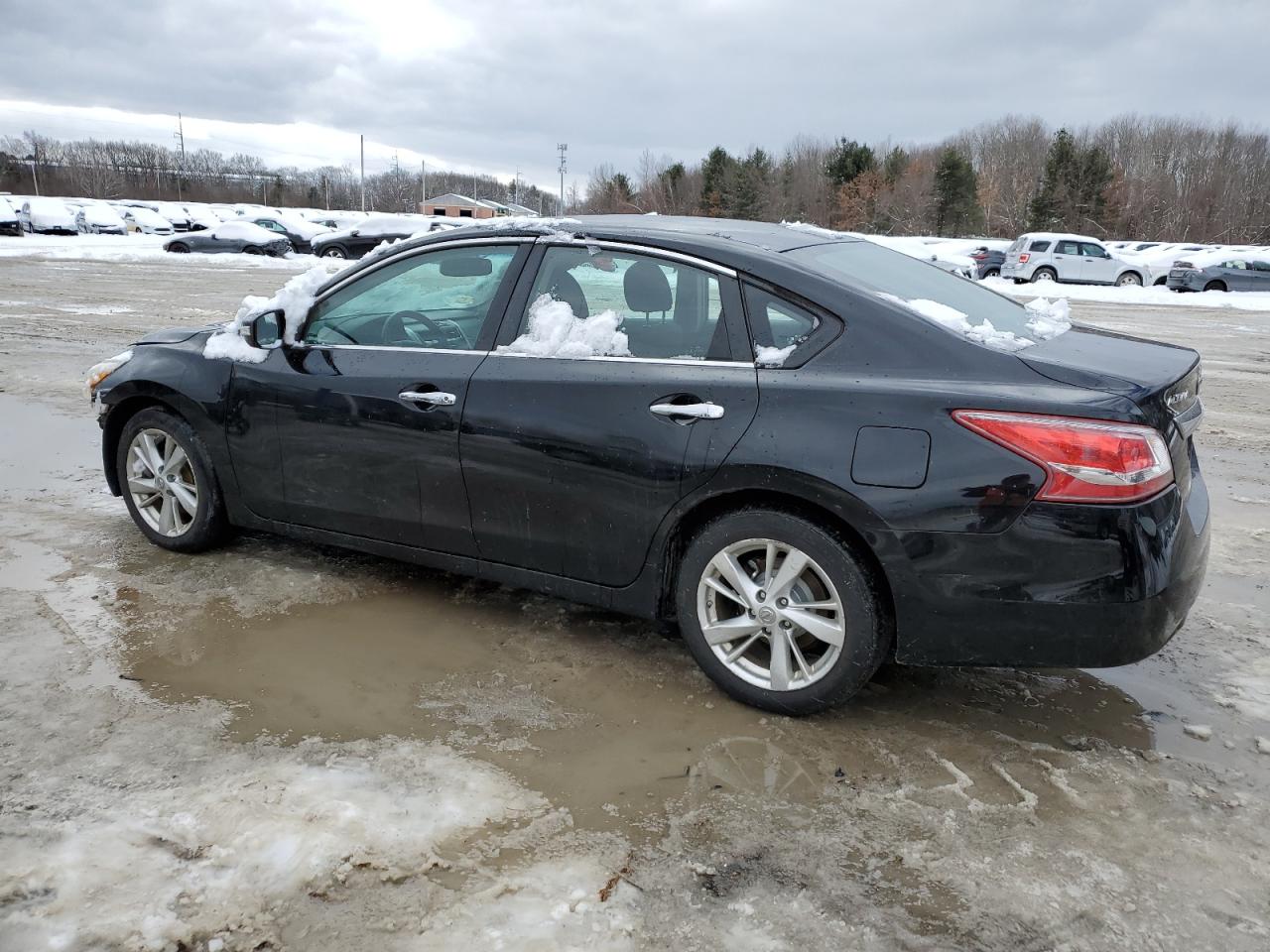 2013 Nissan Altima - Image 2