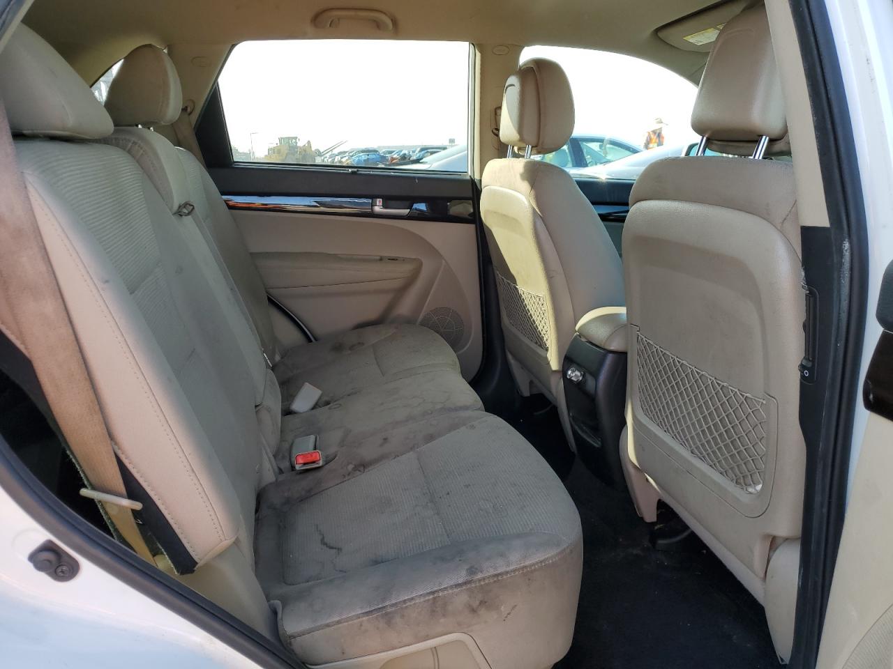 2015 Kia Sorento - Image 11