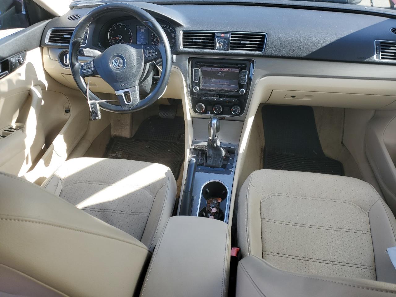 2014 Volkswagen Passat - Image 8