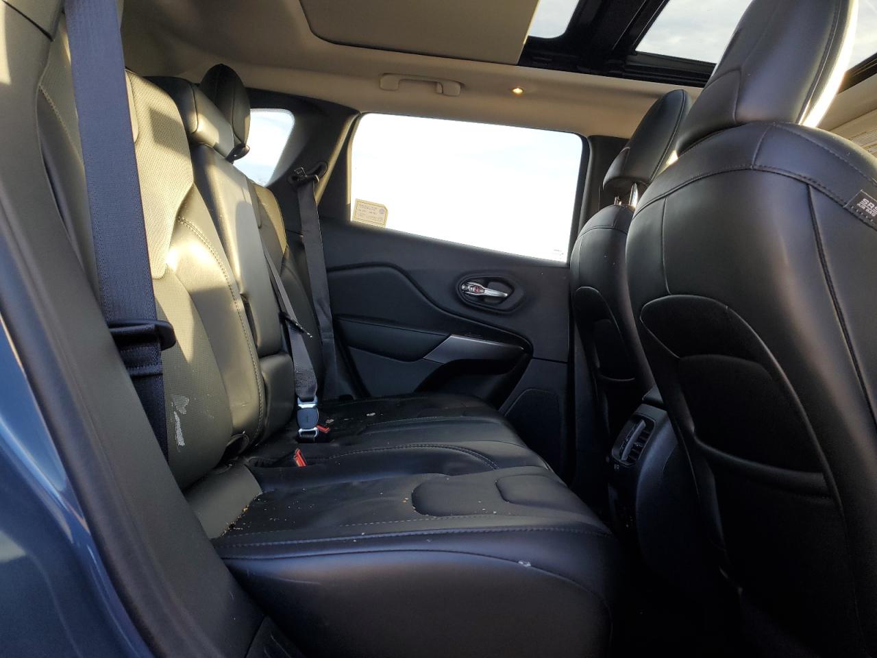 2020 Jeep Grand Cherokee - Image 11