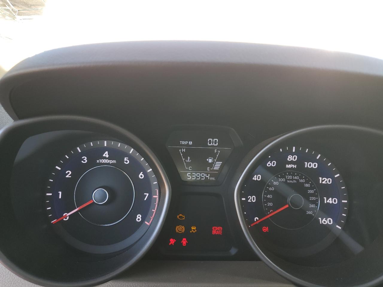 2015 Hyundai Elantra - Image 9