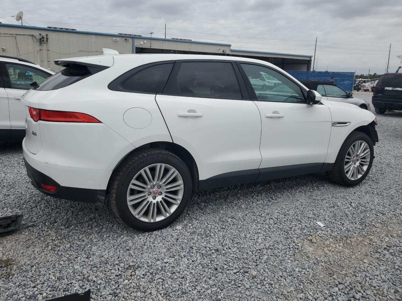 2017 Jaguar F-Pace - Image 3