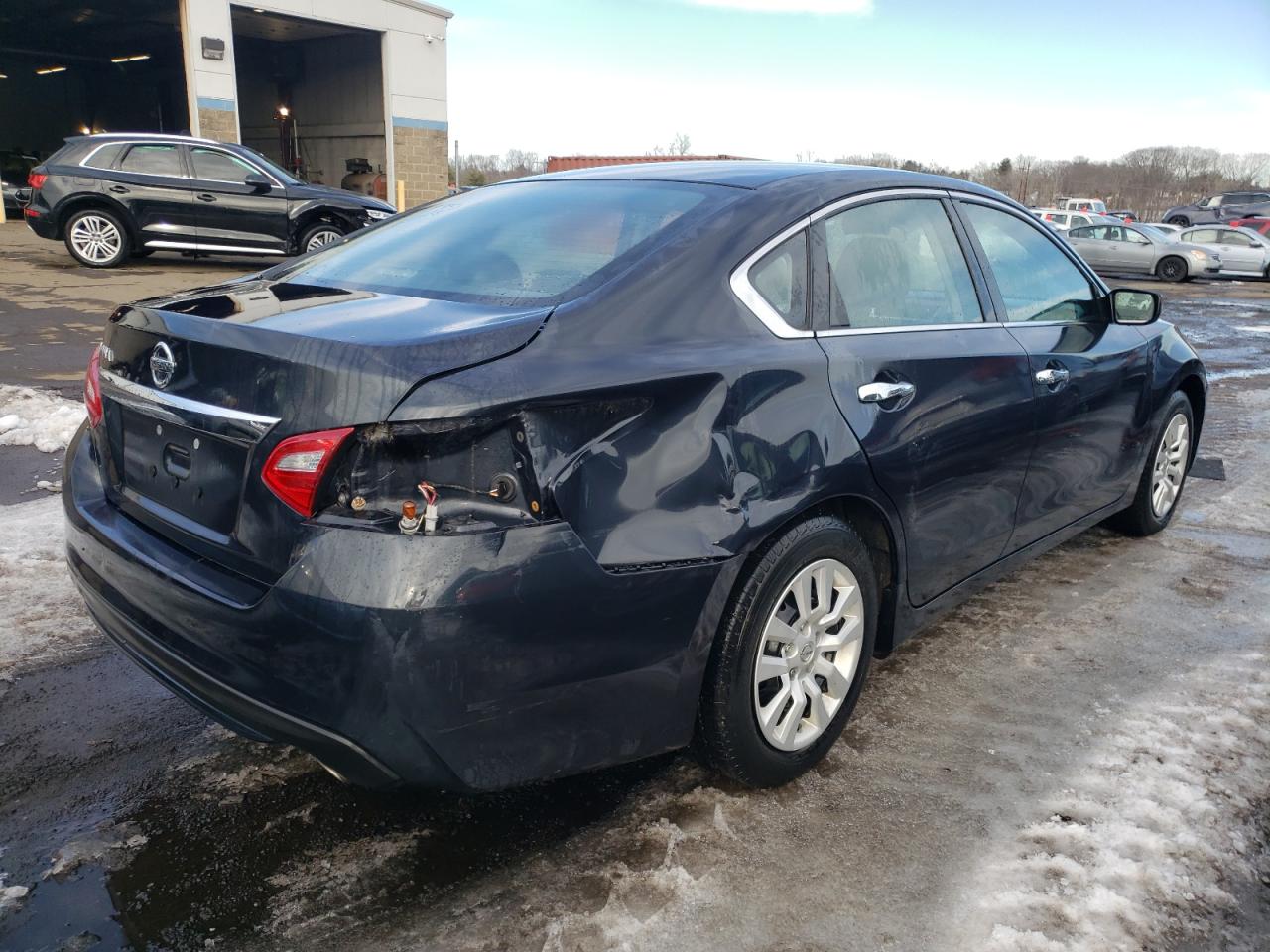 2017 Nissan Altima - Image 3