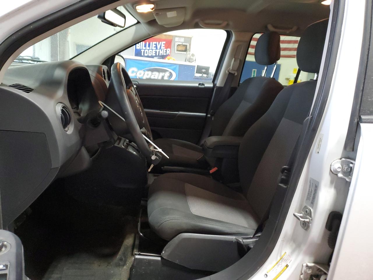 2016 Jeep Compass - Image 7