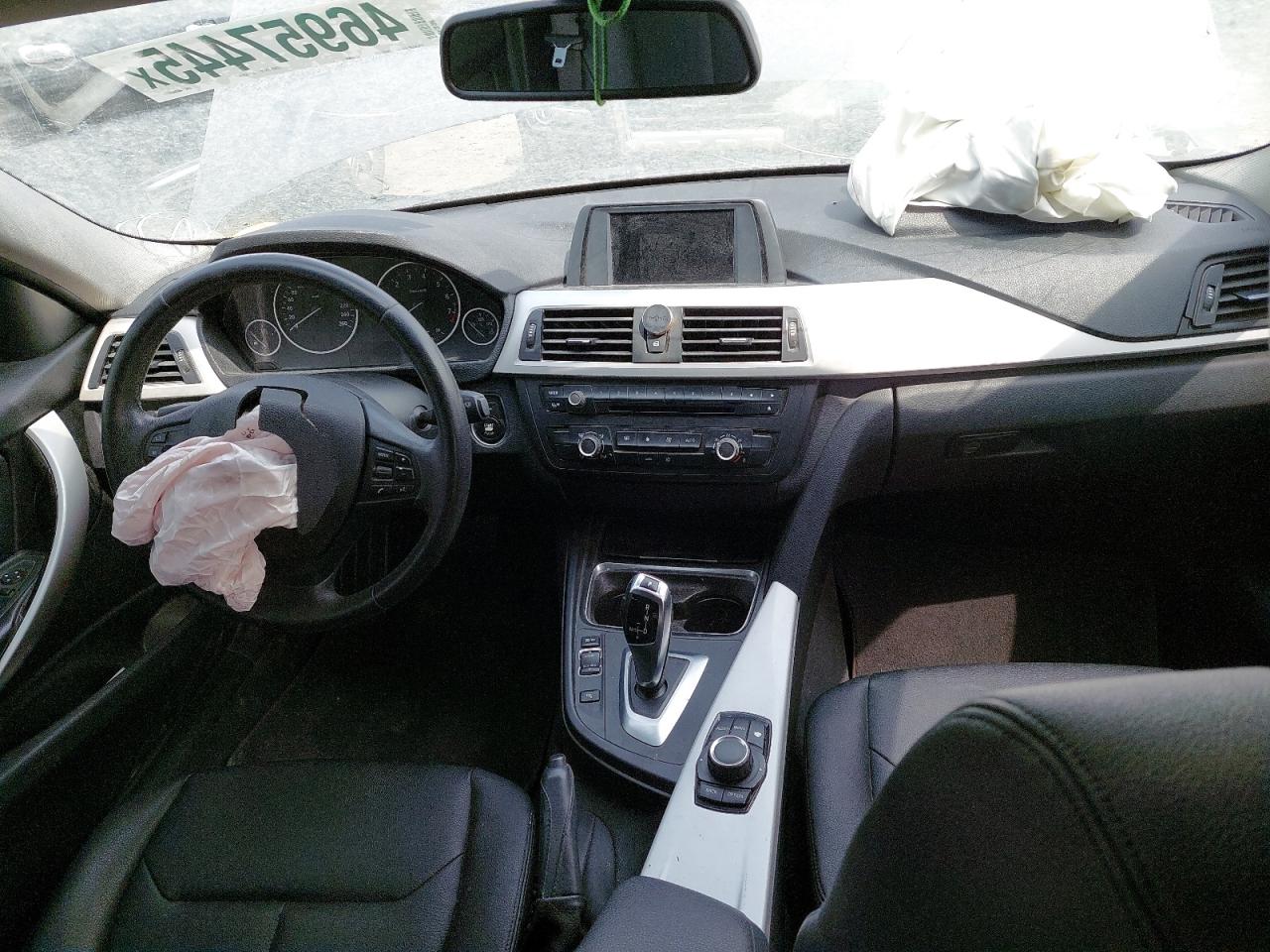 WBA3B1106CJ403083 - 2012 Bmw 320I - #46957445