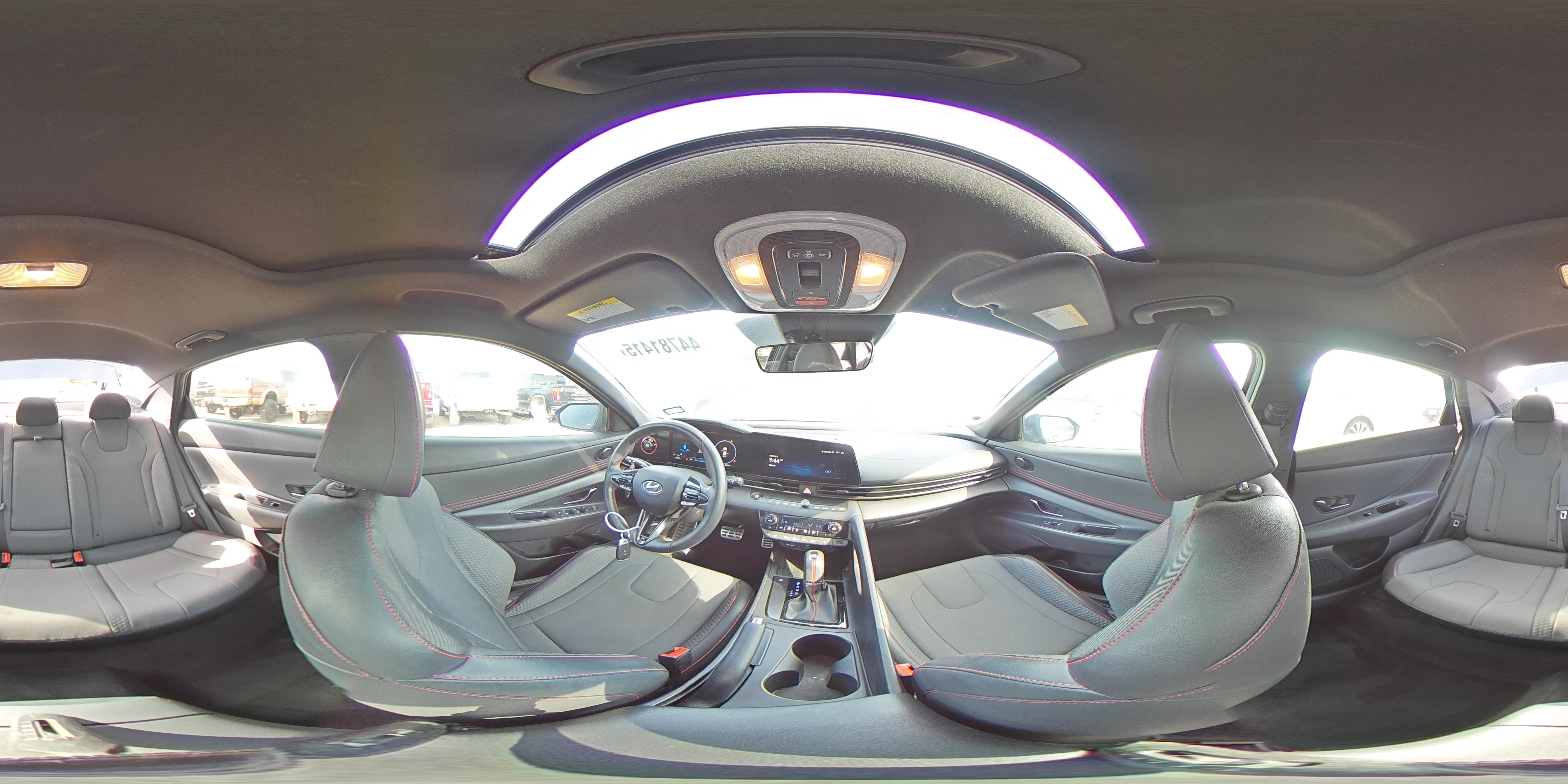 2023 Hyundai Elantra - Image 12