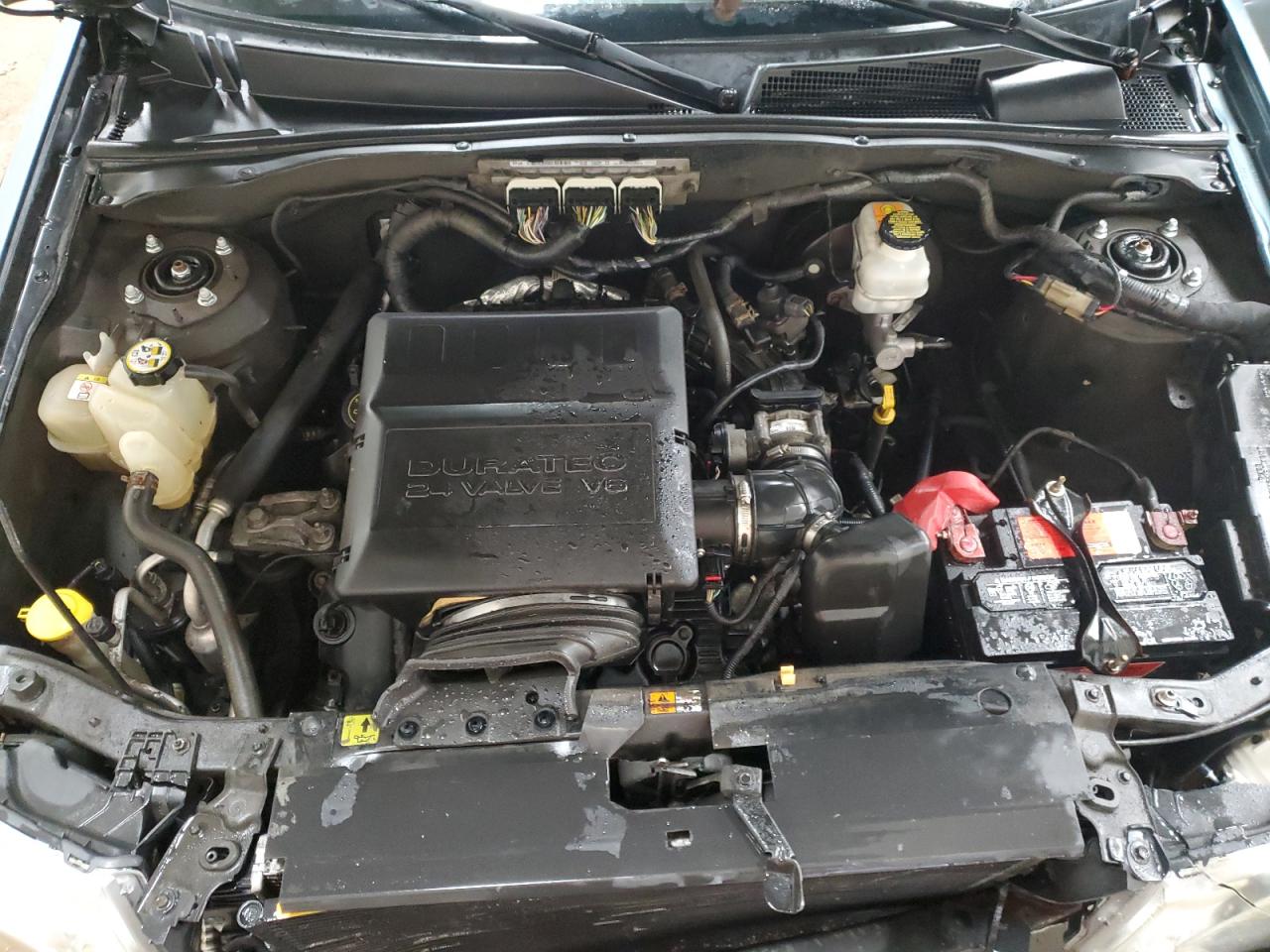 2010 Ford Escape - Image 12