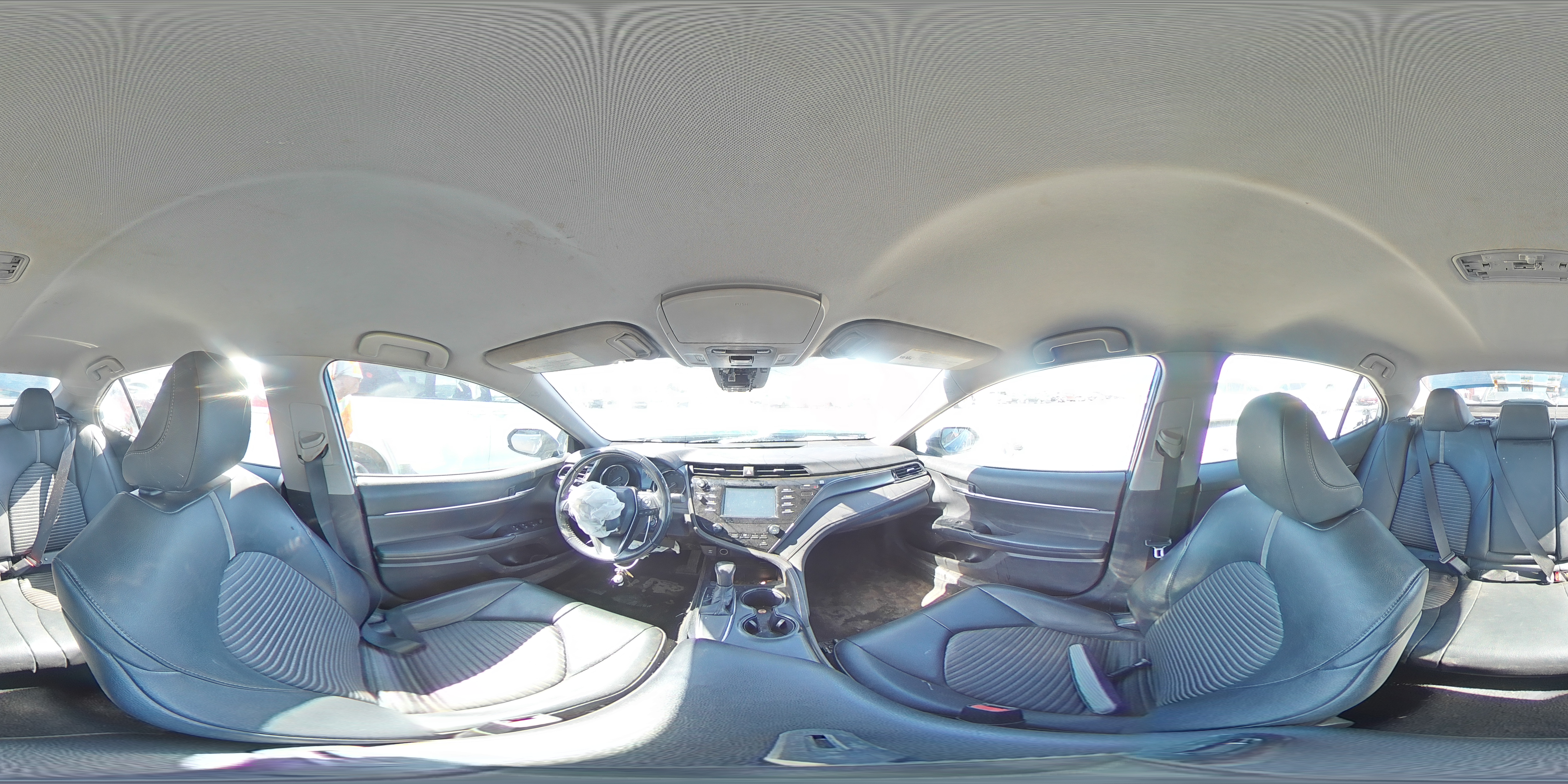 2019 Toyota Camry - Image 12