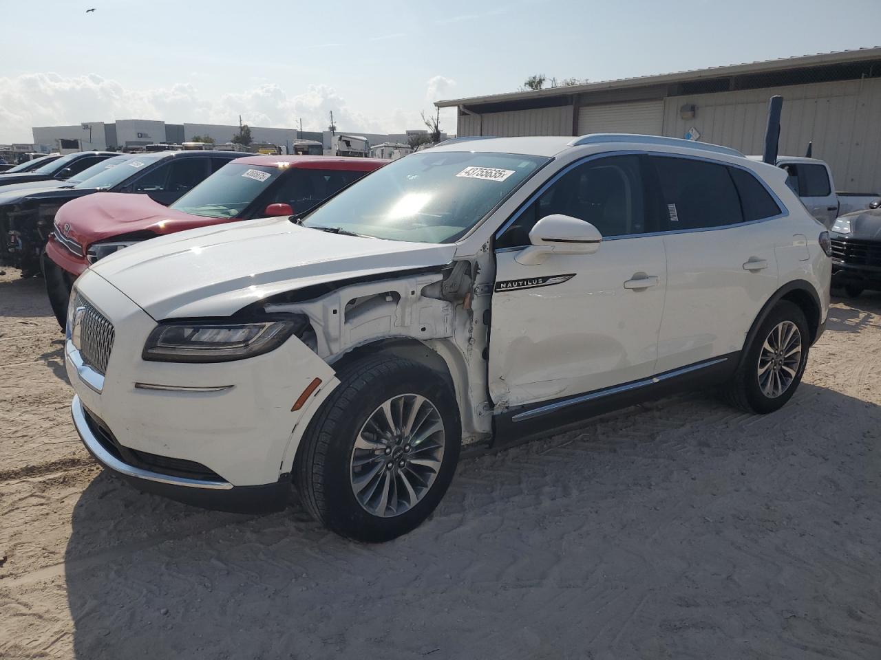 2021 Lincoln Nautilus - Image 1