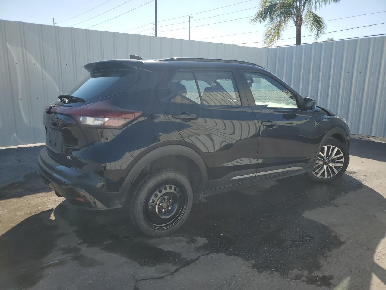 2024 Nissan Kicks - Image 3