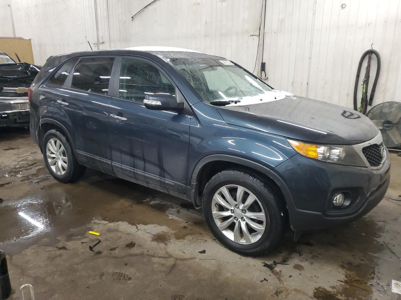 2011 Kia Sorento - Image 4