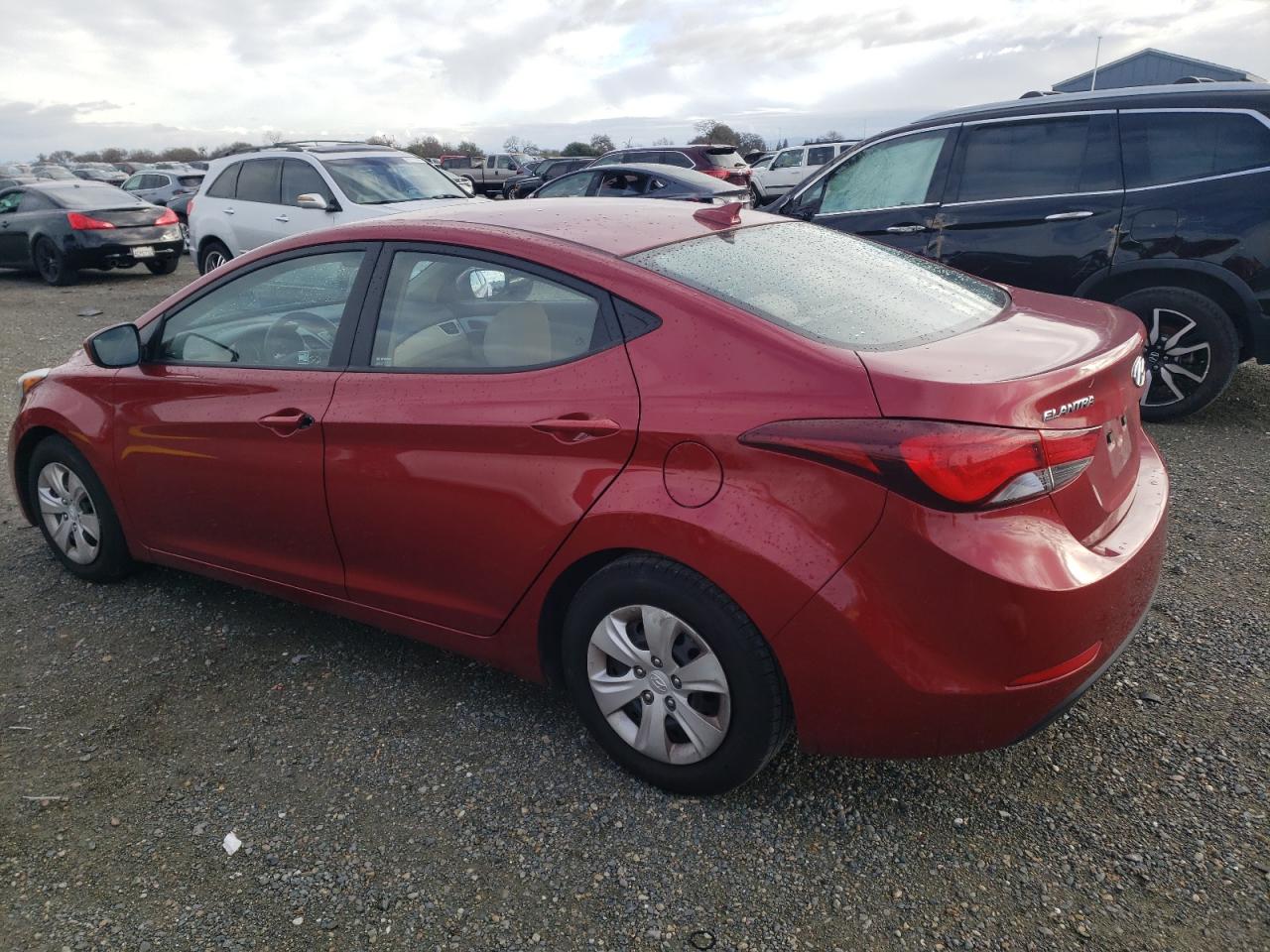 2016 Hyundai Elantra - Image 2
