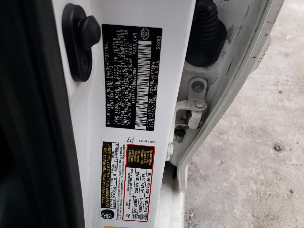 2013 Toyota Camry - Image 13