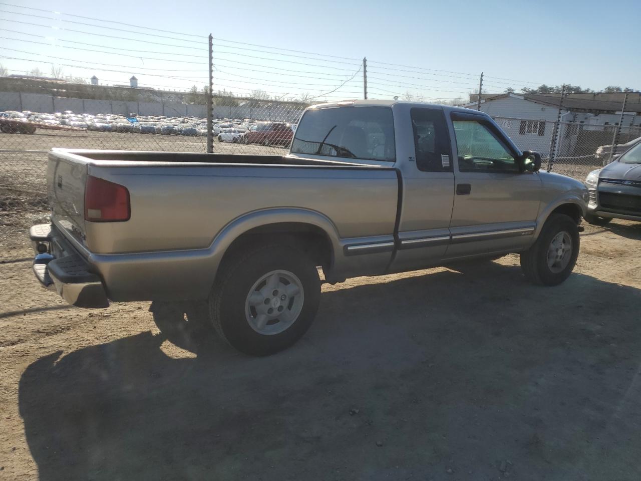 2003 Chevrolet S-10 Pickup - Image 3