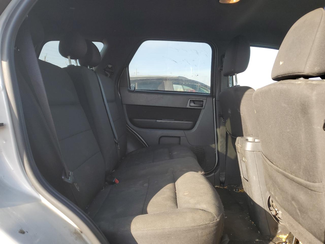 2009 Ford Escape - Image 11