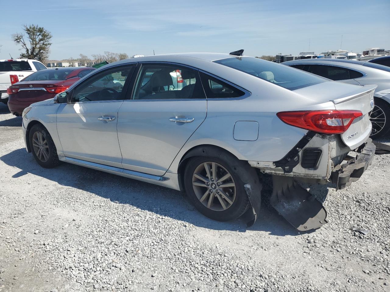 2015 Hyundai Sonata - Image 2