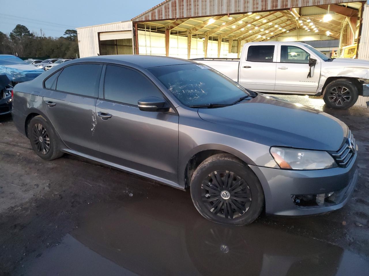 2015 Volkswagen Passat - Image 4