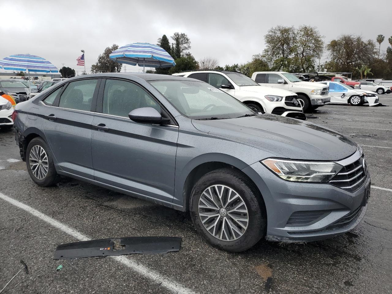 2019 Volkswagen Jetta - Image 4