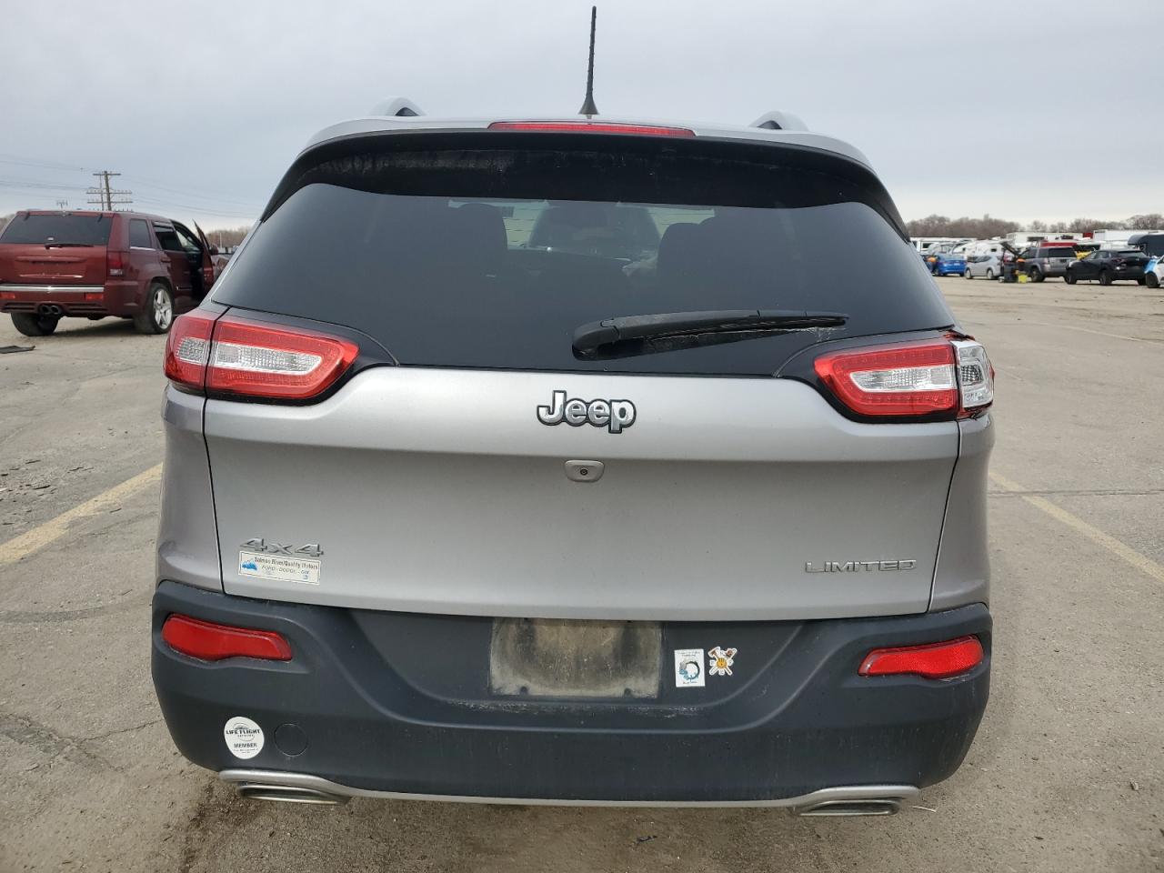 2017 Jeep Grand Cherokee - Image 6