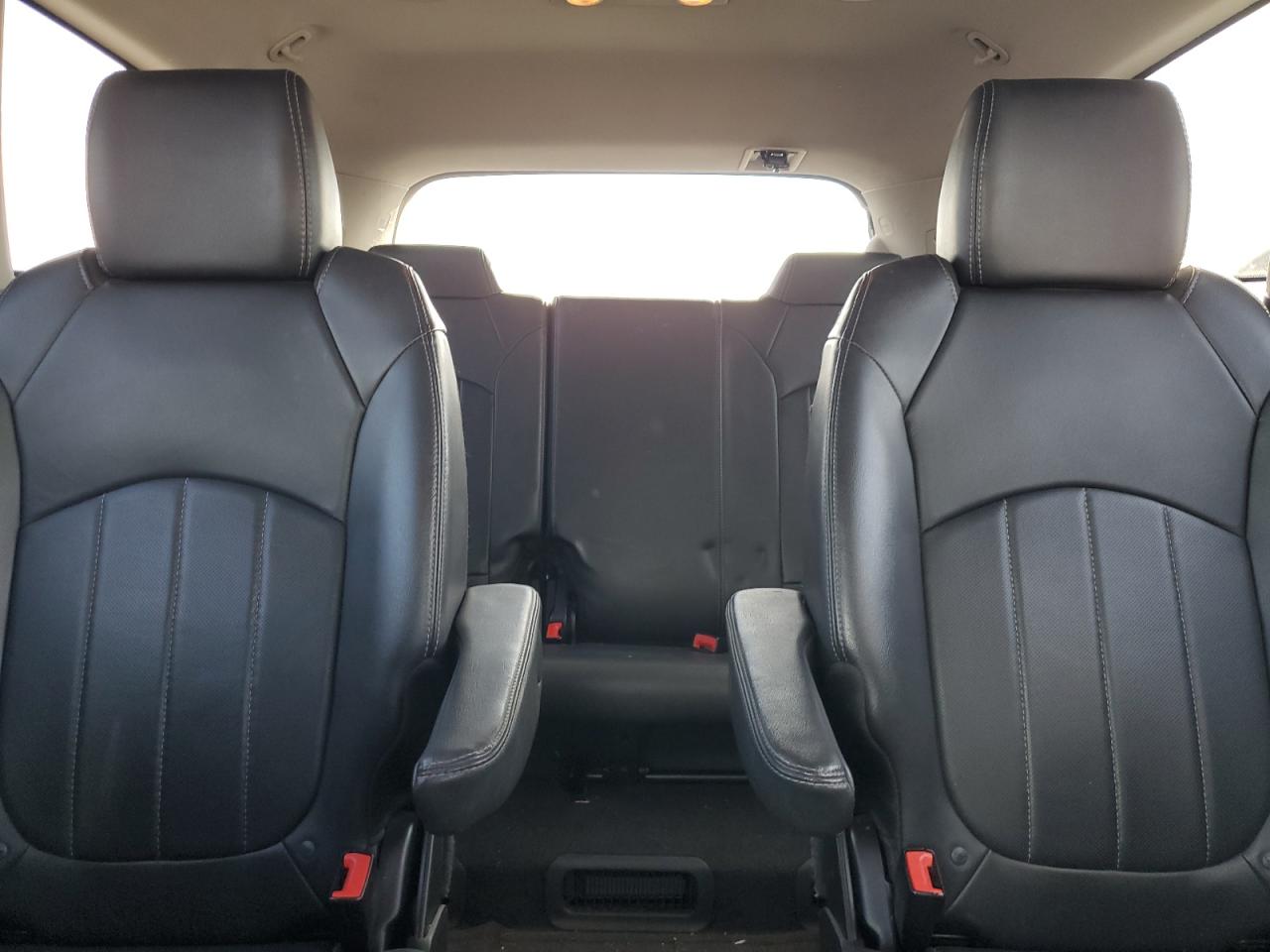 2017 Buick Enclave - Image 10