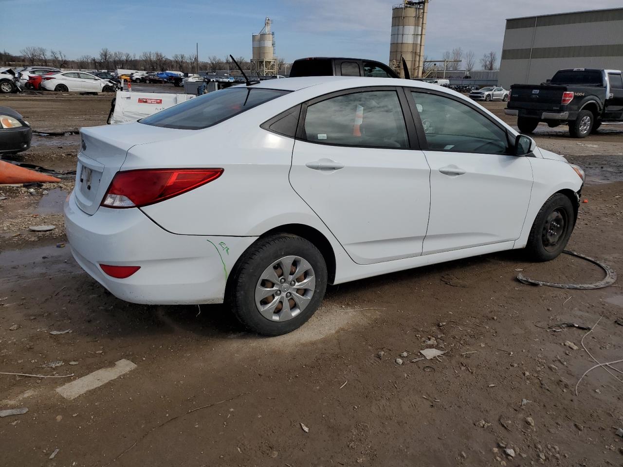 2017 Hyundai Accent - Image 3