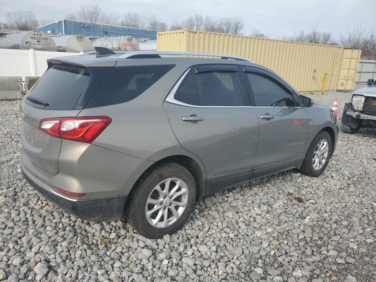 2018 Chevrolet Equinox - Image 3