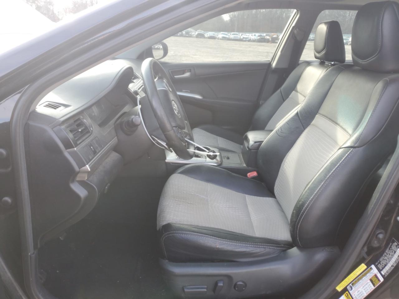 2012 Toyota Camry - Image 7