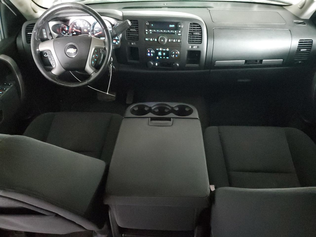 2013 Chevrolet Silverado - Image 8