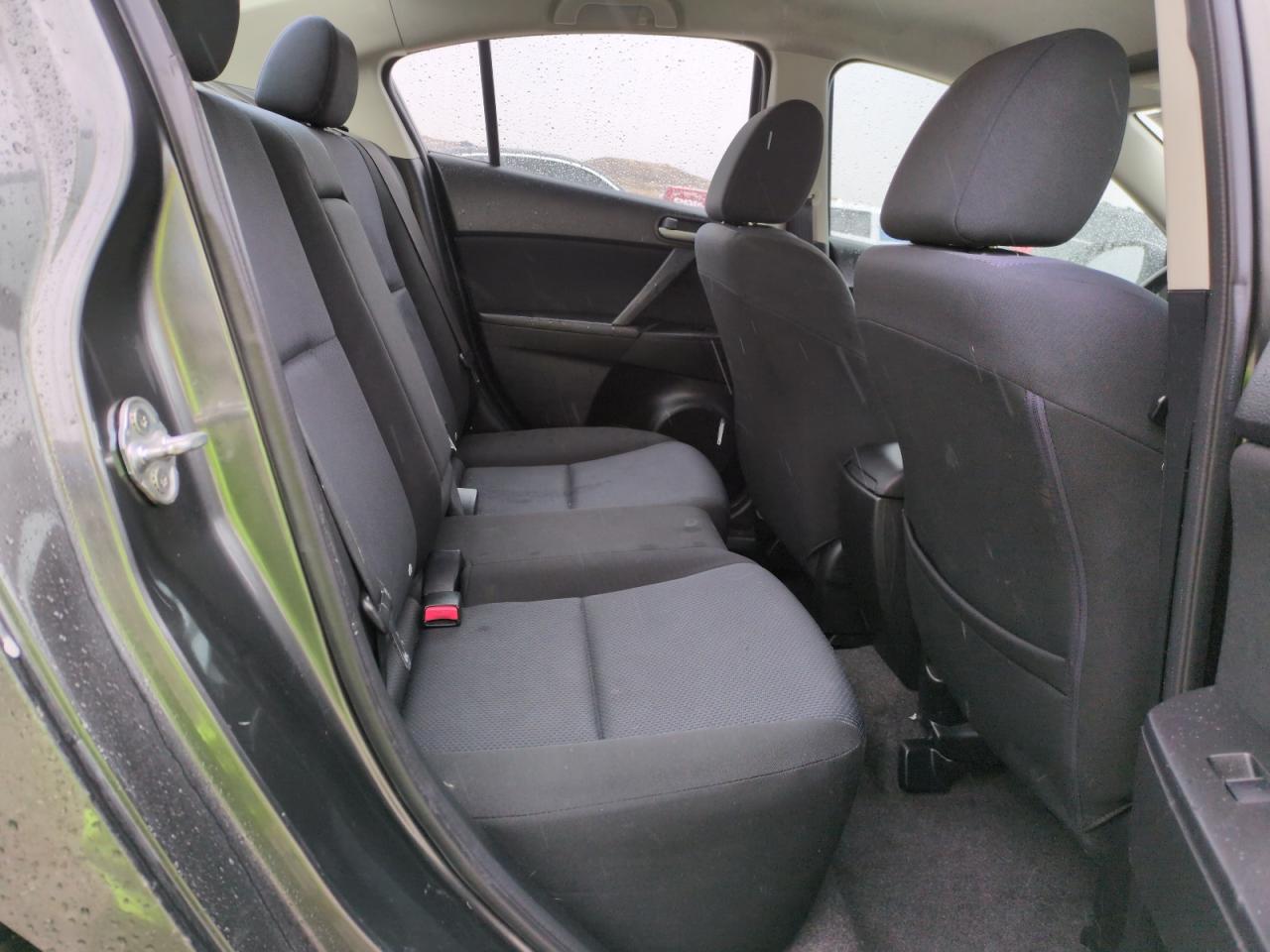 2011 Mazda 3 - Image 10