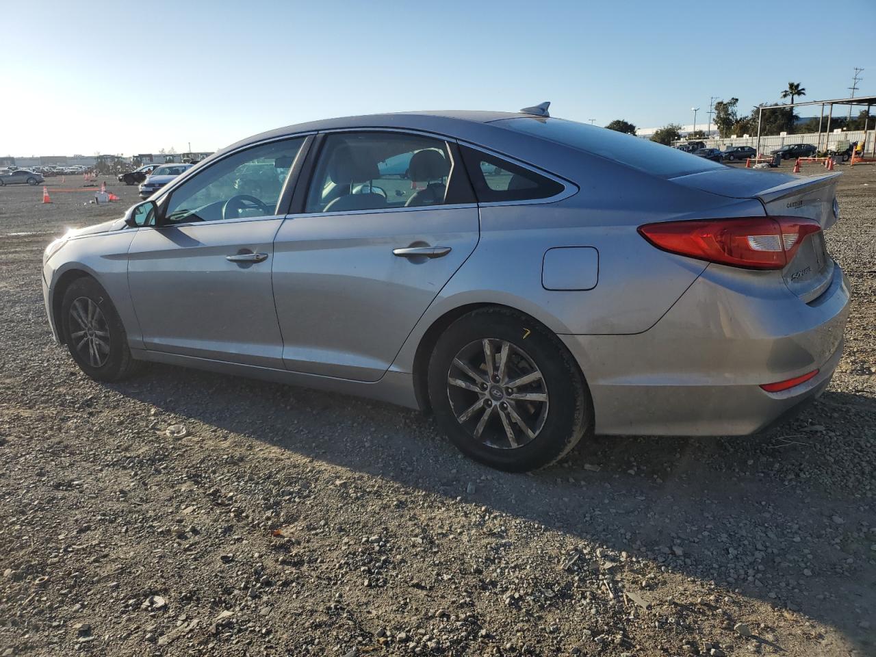 2017 Hyundai Sonata - Image 2