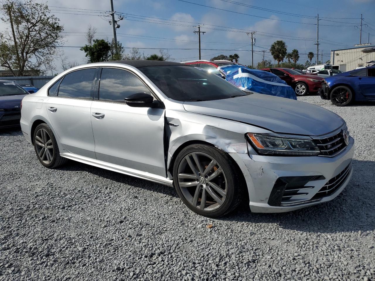2018 Volkswagen Passat - Image 4