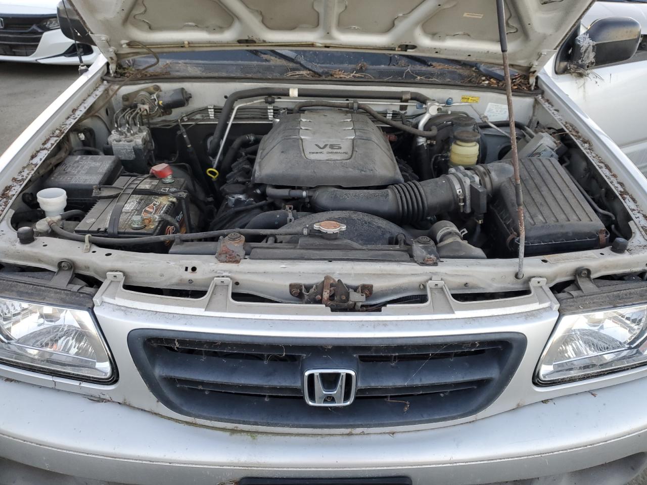 2001 Honda Passport - Image 12