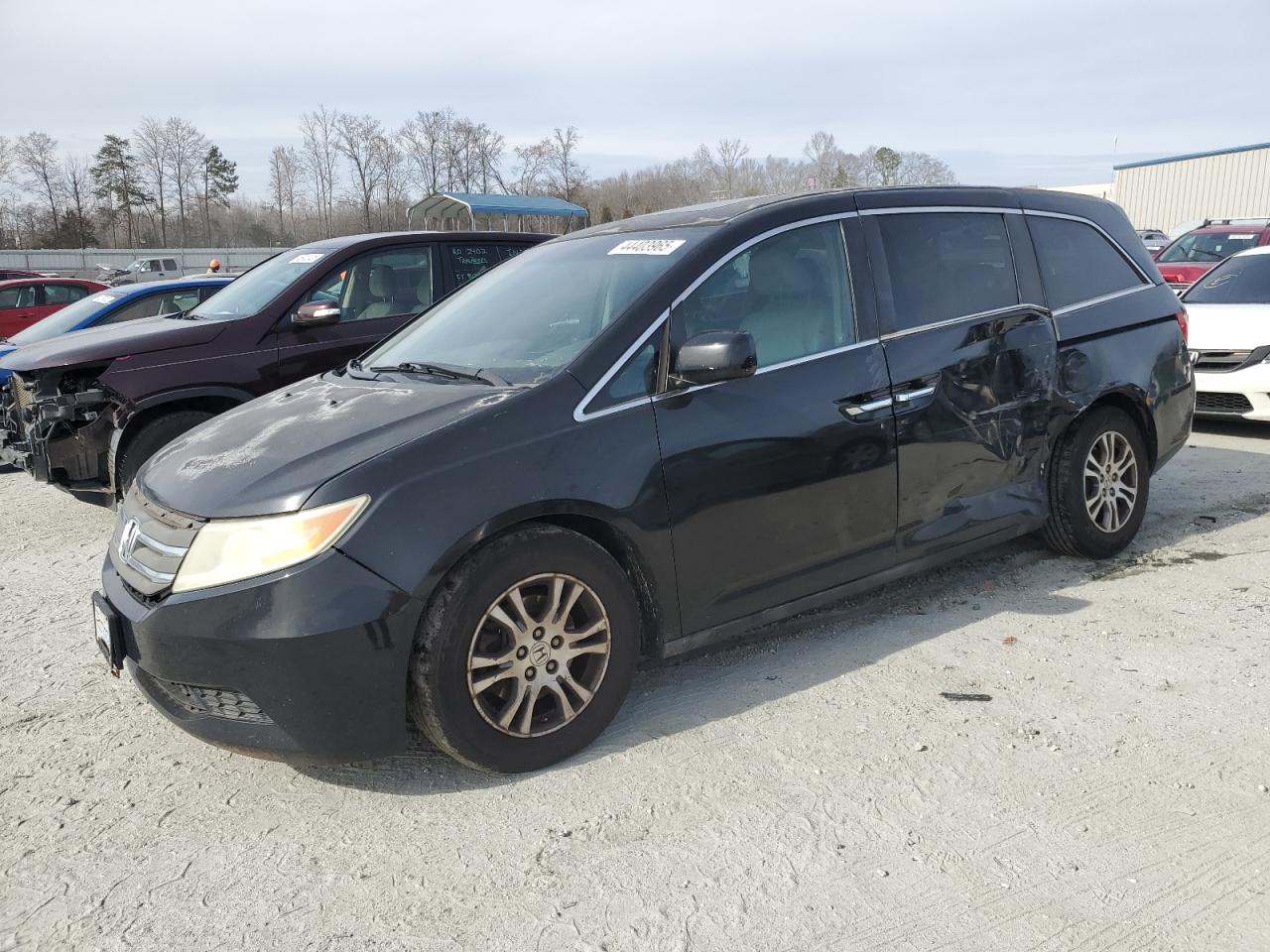 2011 Honda Odyssey - Image 1