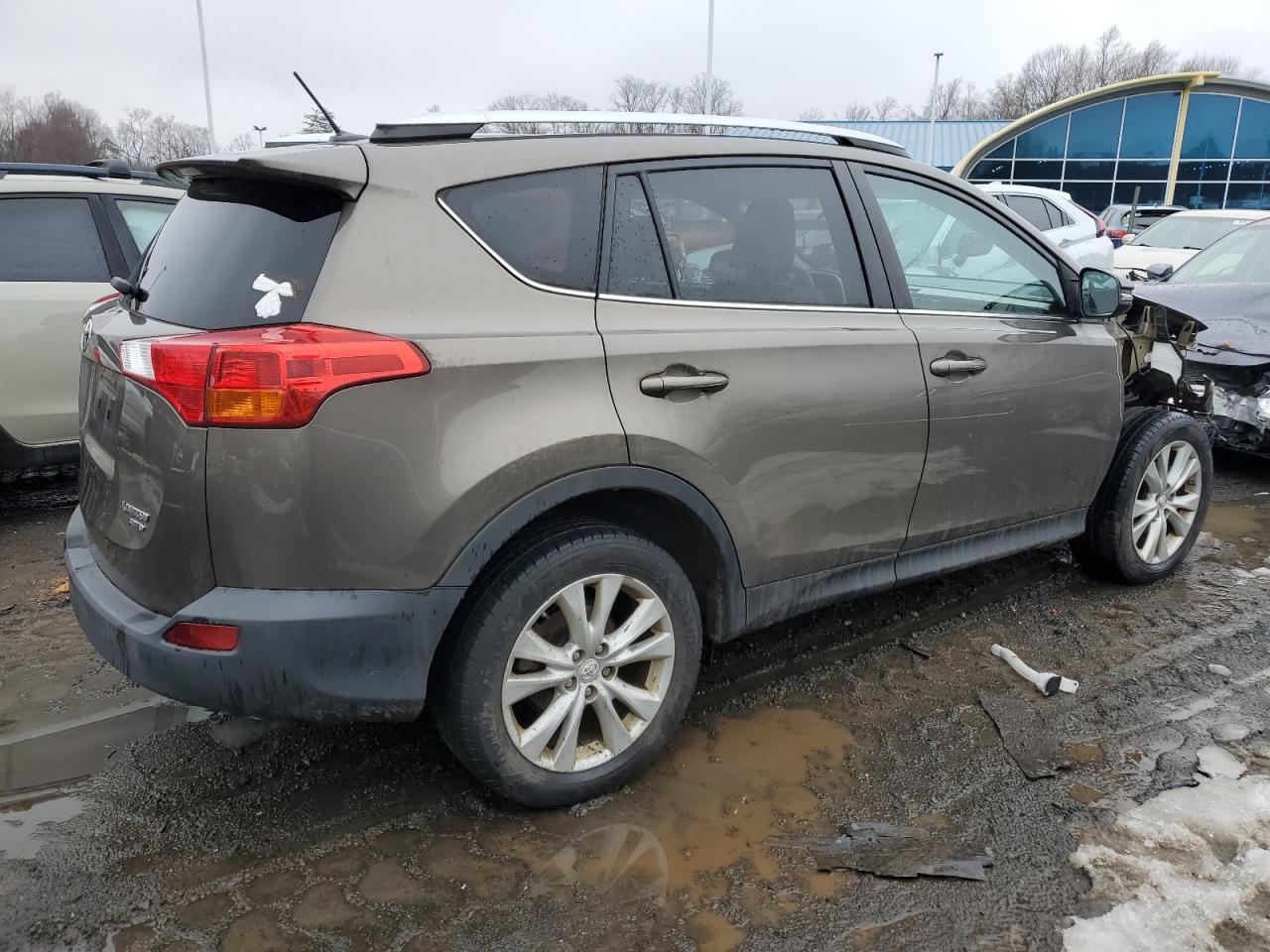 2015 Toyota RAV 4 - Image 3