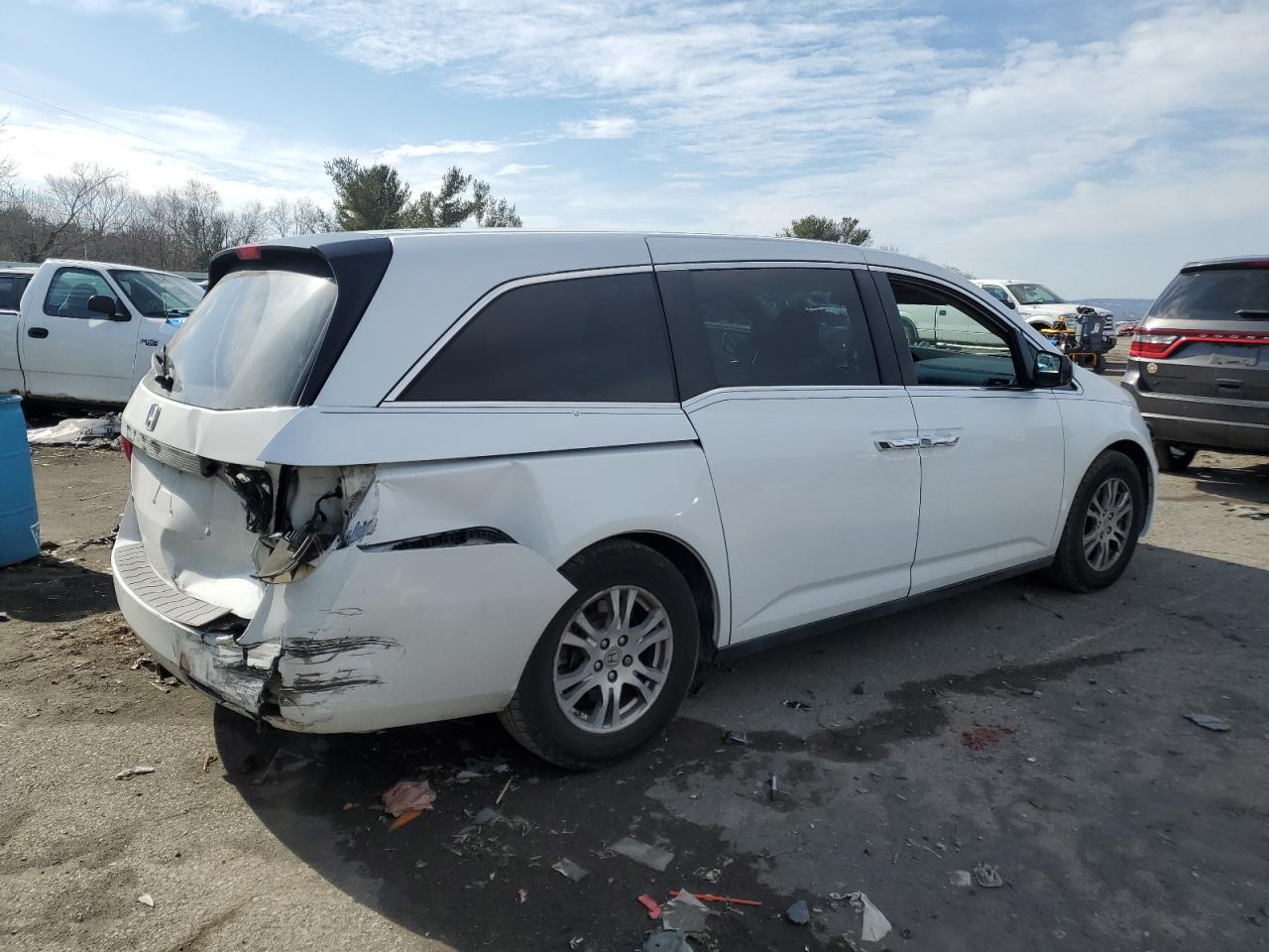 2012 Honda Odyssey - Image 3