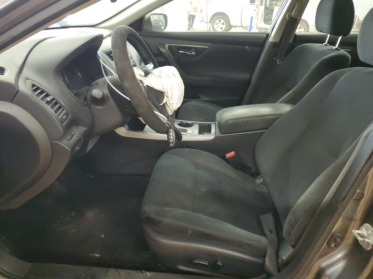2015 Nissan Altima - Image 7