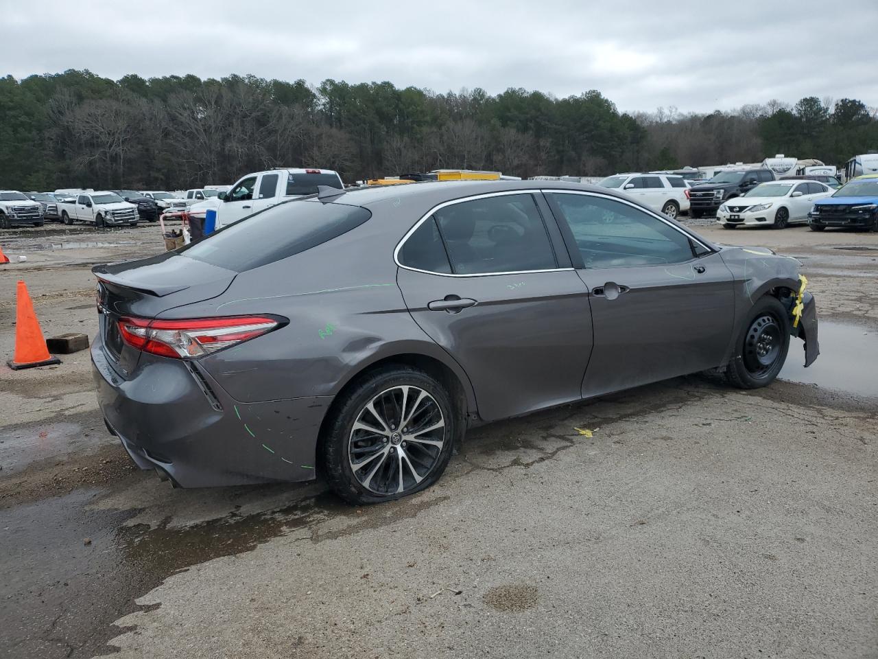 2019 Toyota Camry - Image 3