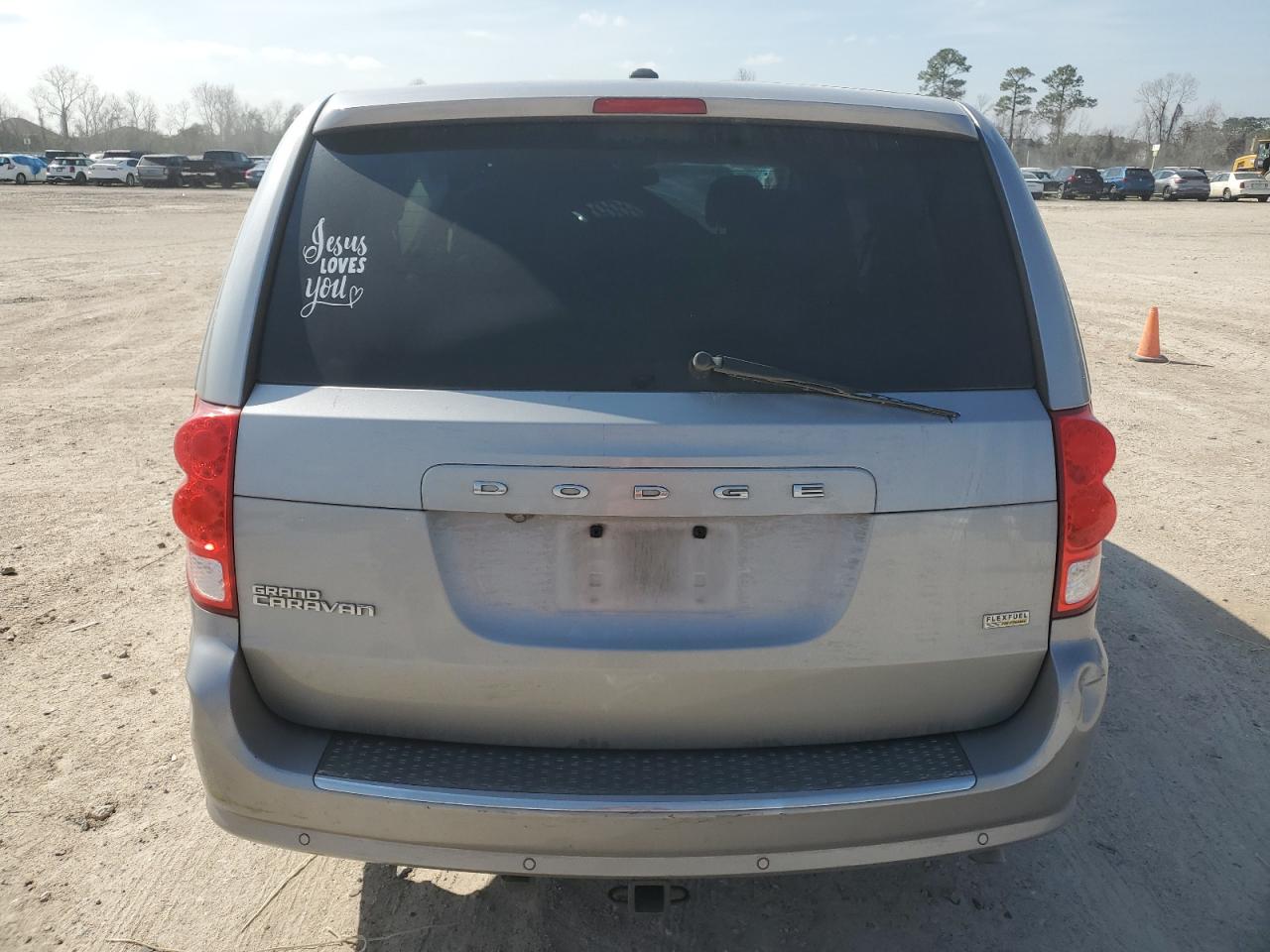 2019 Dodge Caravan - Image 6