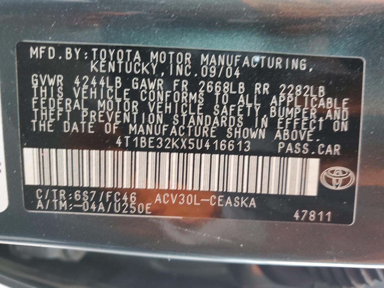 2005 Toyota Camry - Image 14