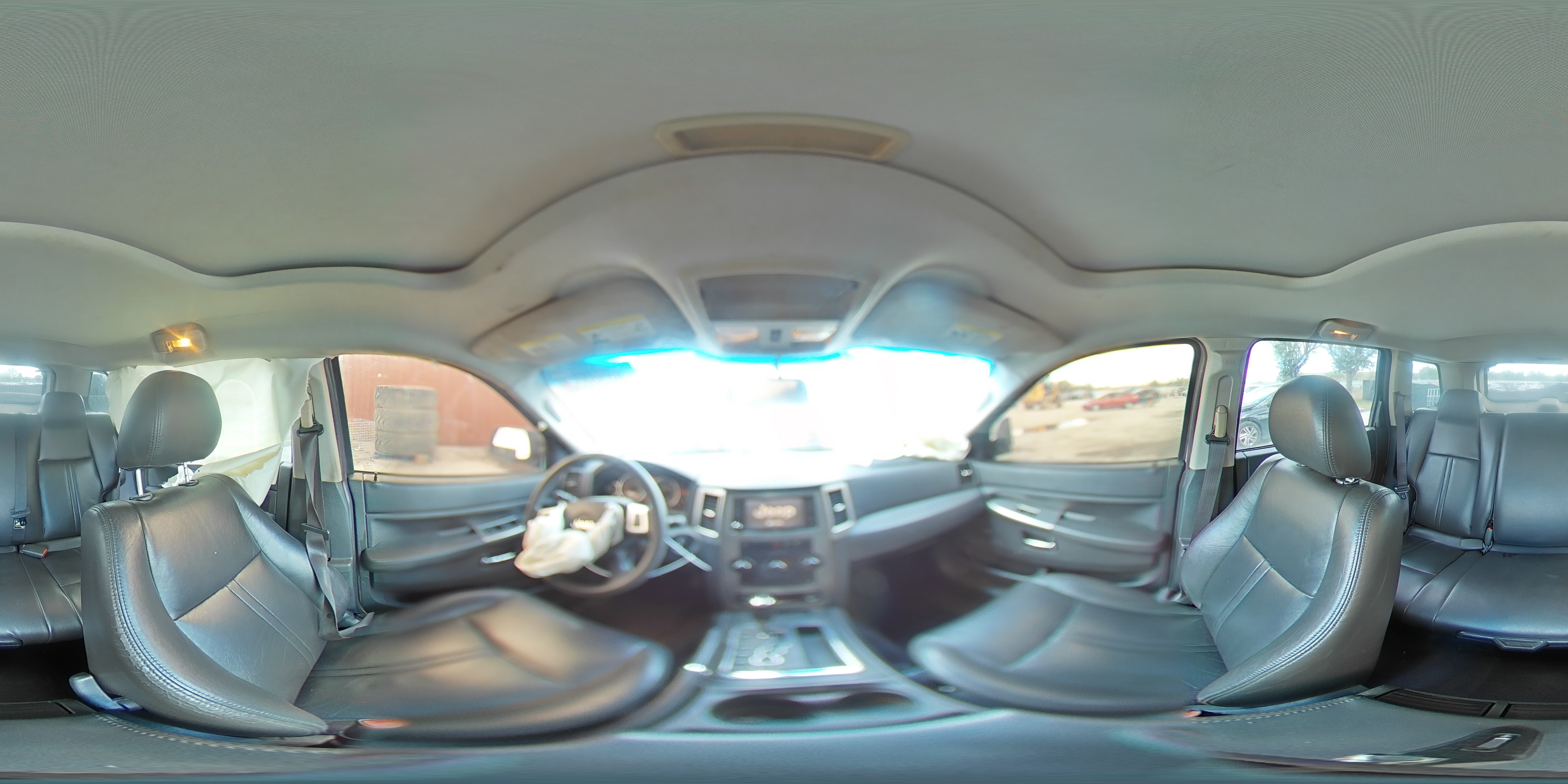 2010 Jeep Grand Cherokee - Image 13