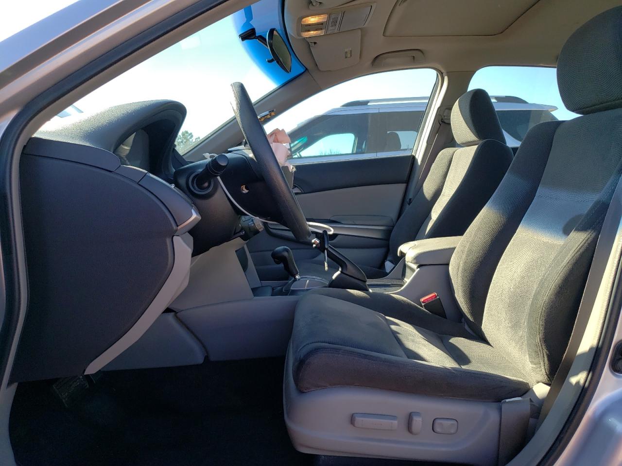 2009 Honda Accord - Image 7