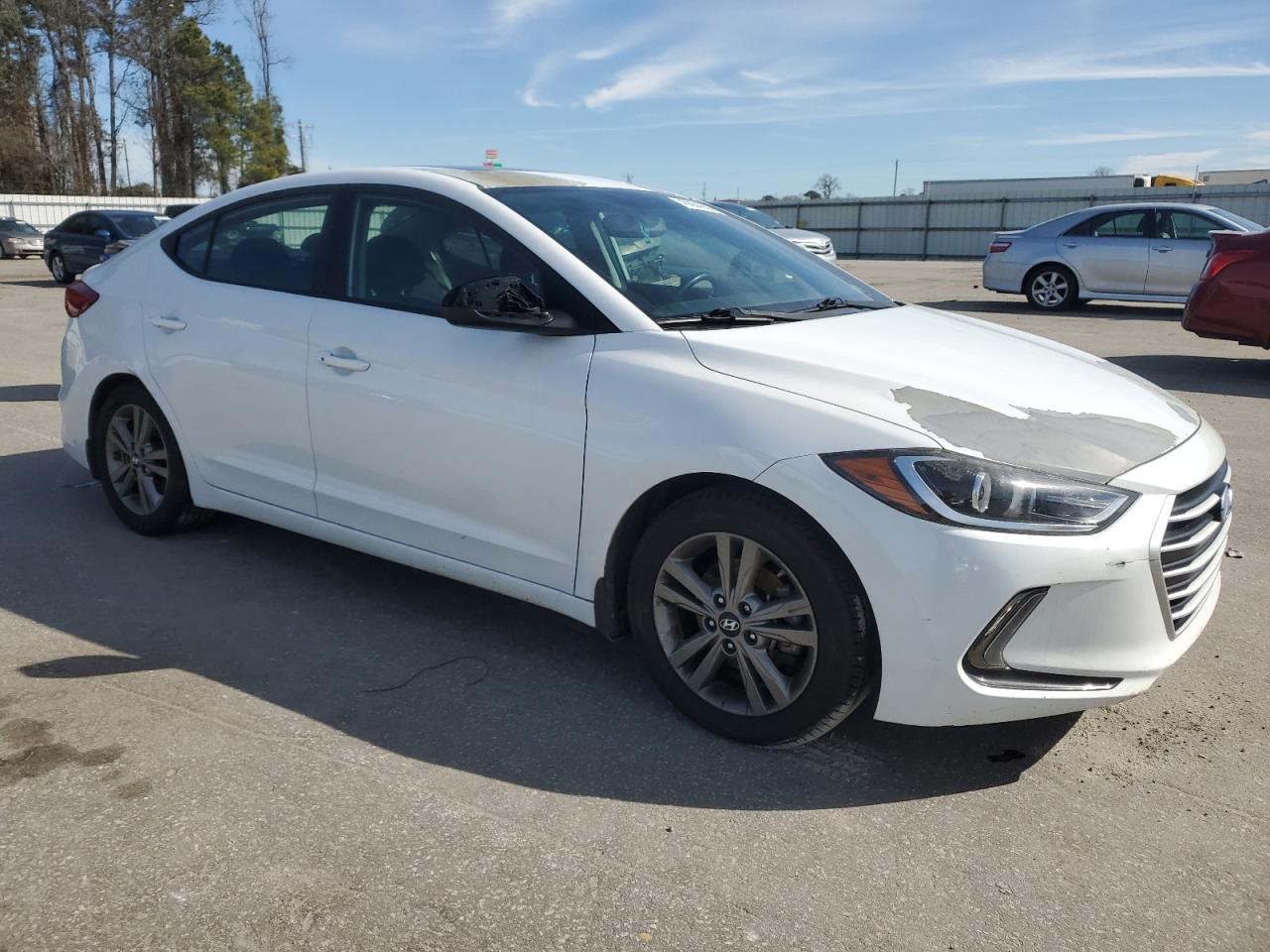 2018 Hyundai Elantra - Image 4