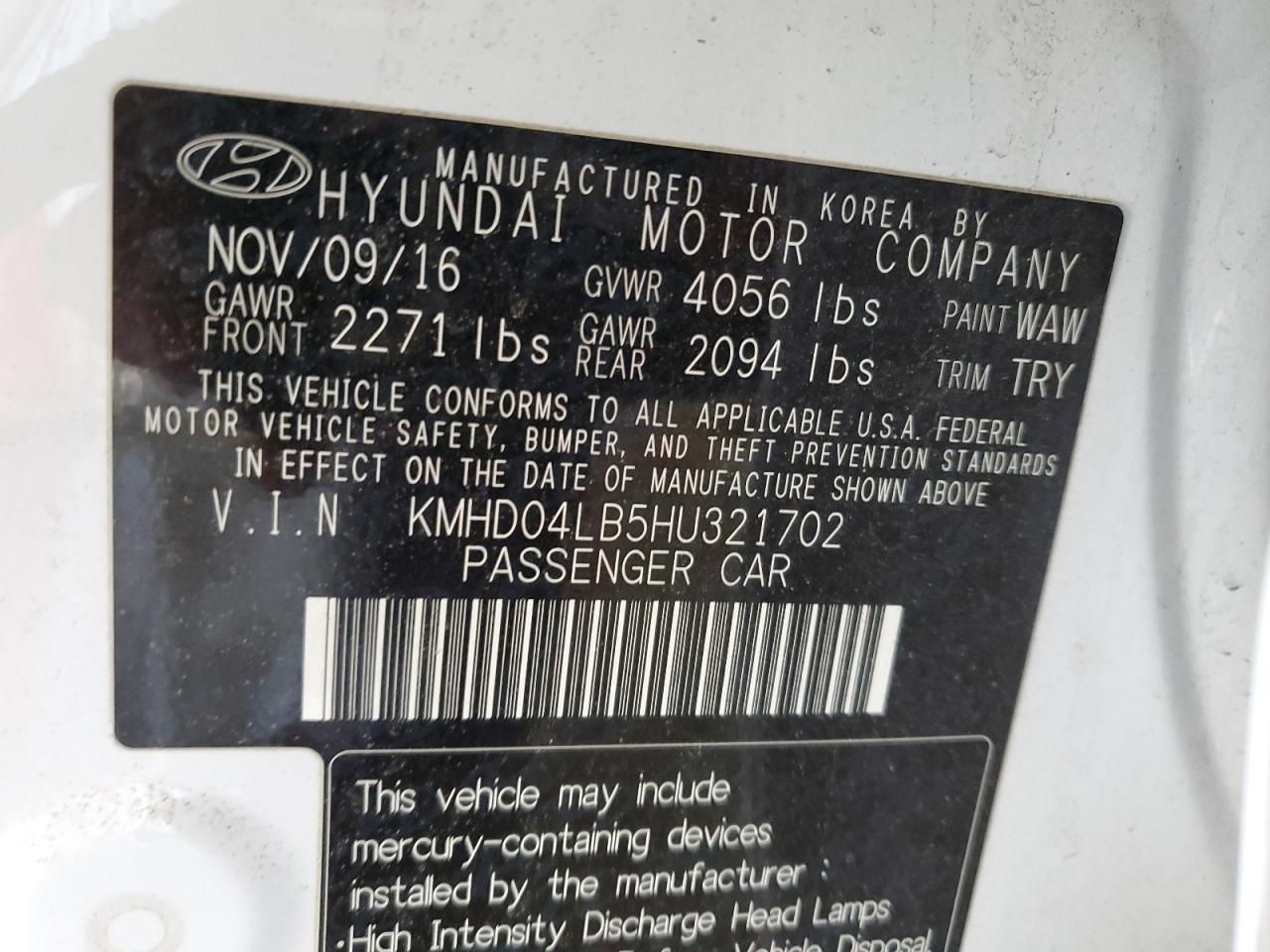 2017 Hyundai Elantra - Image 13