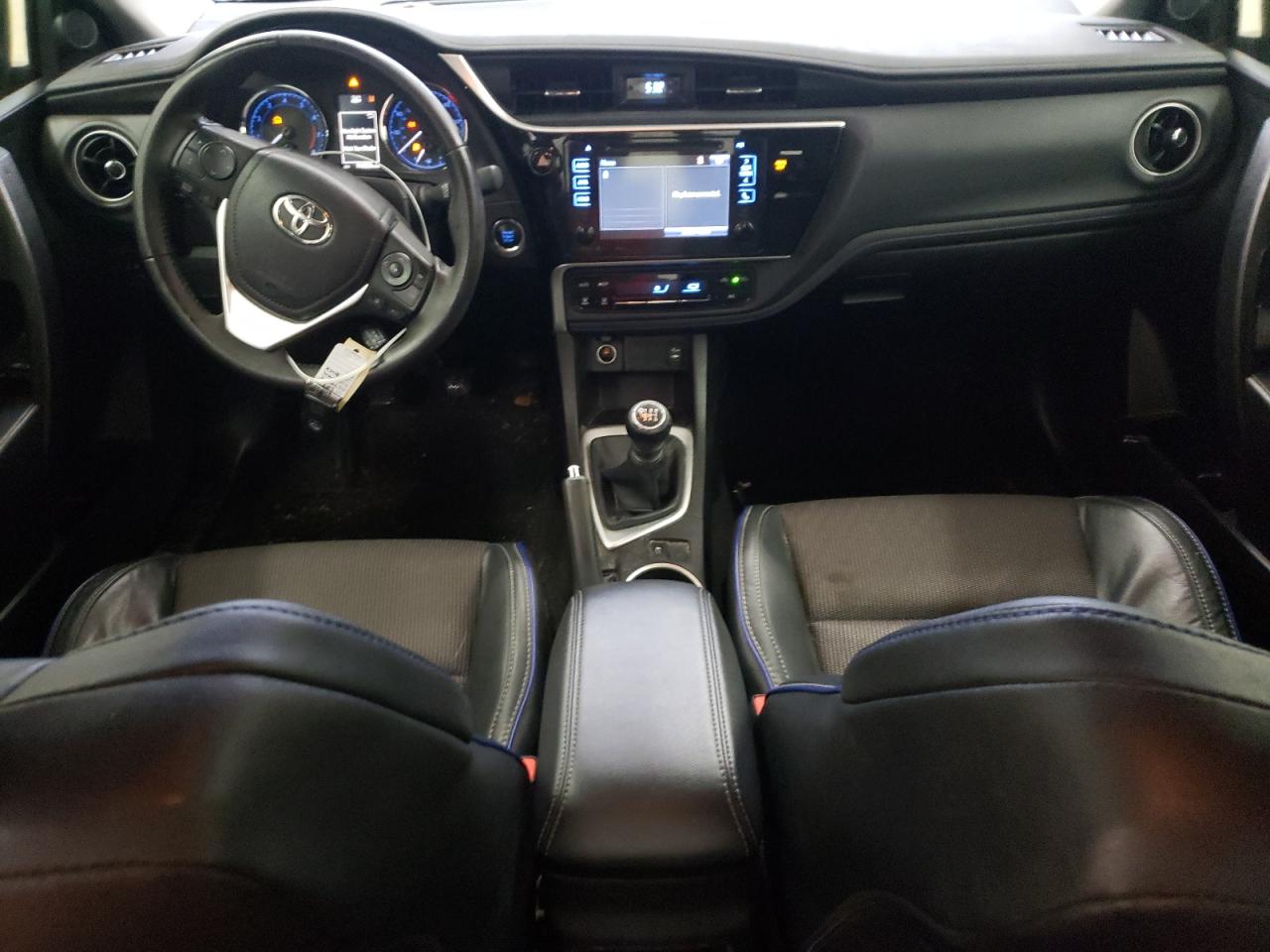 2017 Toyota Corolla - Image 8