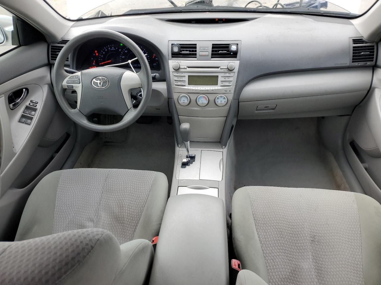 2011 Toyota Camry - Image 8