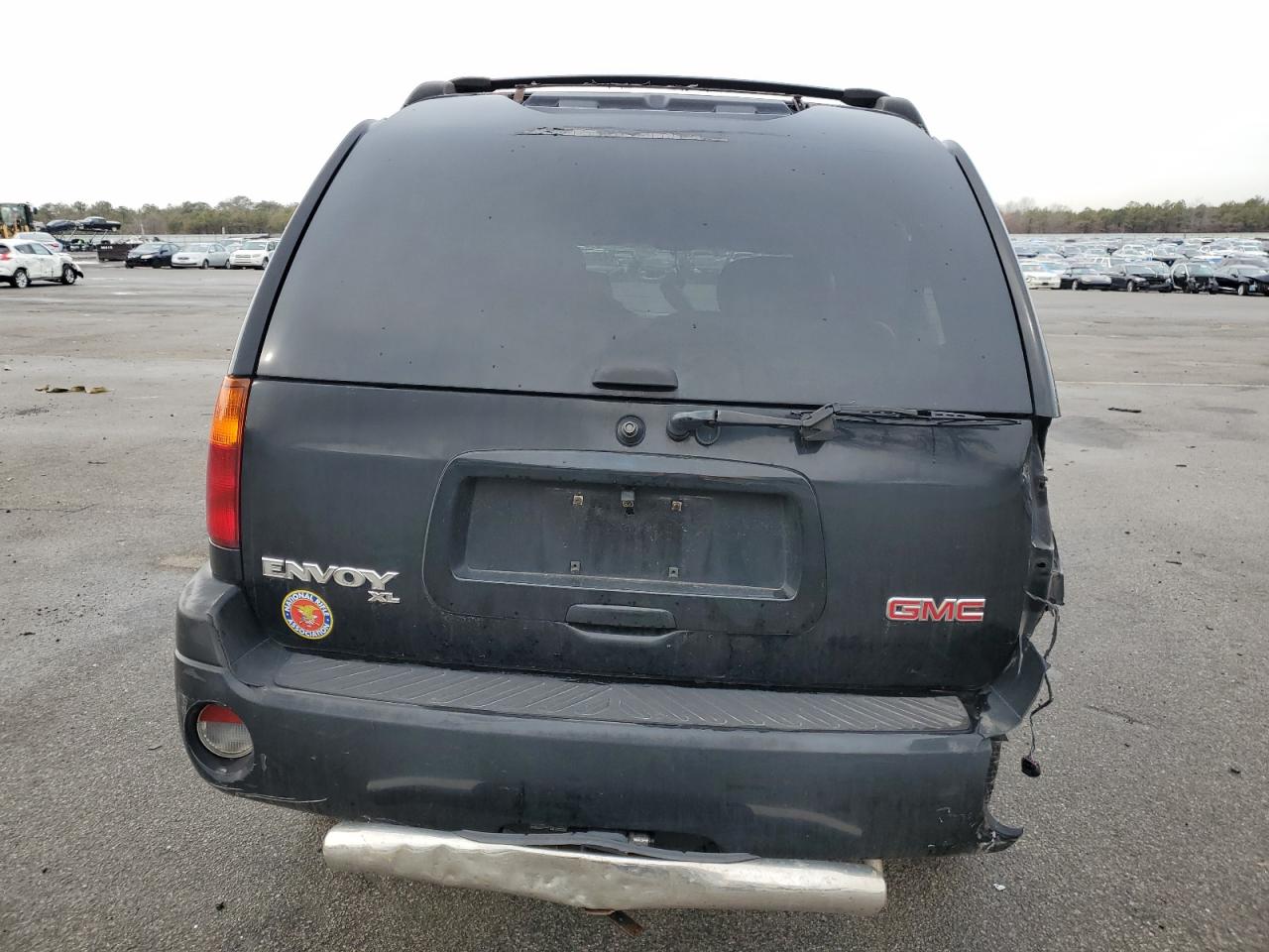 2004 GMC Envoy - Image 6