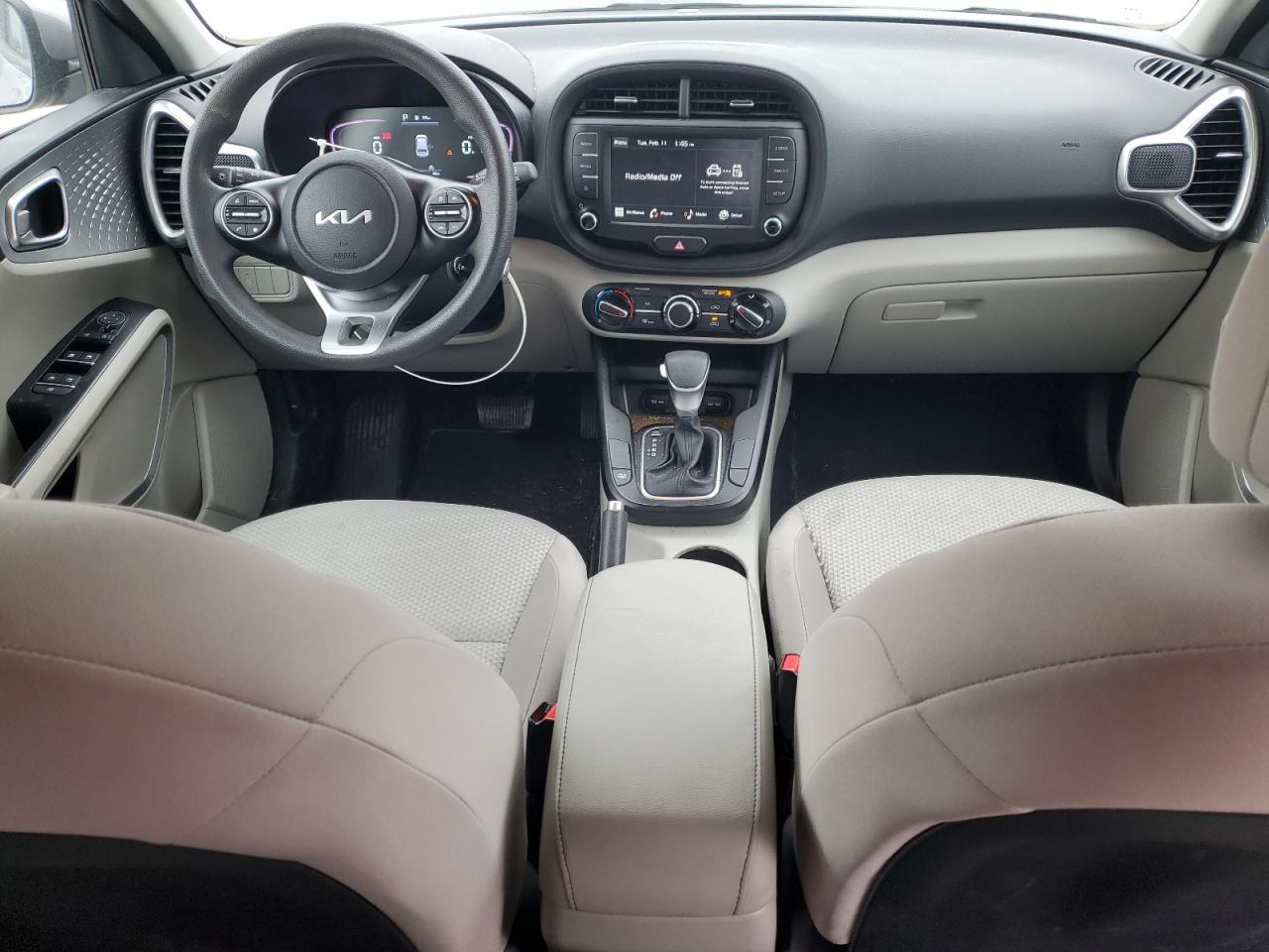 2023 Kia Soul - Image 8
