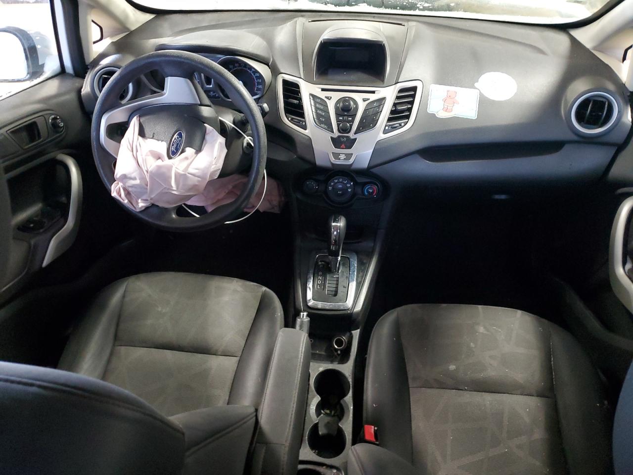 2012 Ford Fiesta - Image 8